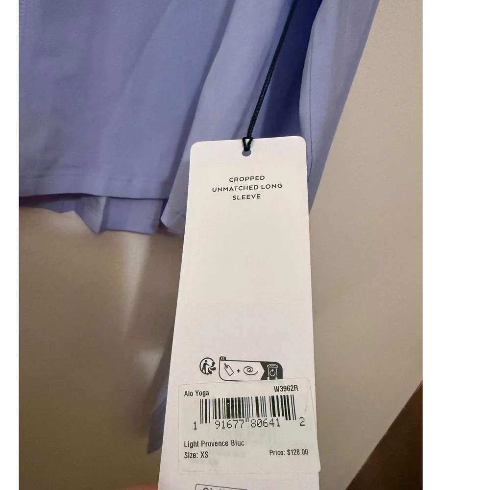 Alo Cropped Unmatched Long Sleeve Light Provence Blue Size XS NWT $128 MSRP